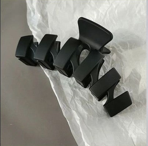 Korean autumn/winter premium hair clips - exquisite claw clips for updos, large size shark clips for thick hair, women's hair accessories