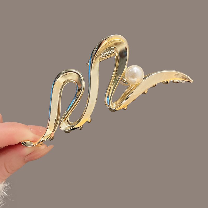 Sense of designniche style cold style gripper ins hairpin female back of head shark clip 2024new arrival hair gripper large size