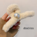 Plush white pearl gripper-13cm