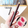 Round lip brush/concealer brush