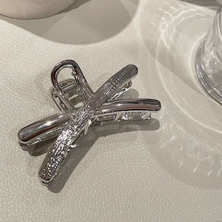 2024 korean new metal cross half claw clip back of head elegant shark clip hair claw headwear for women