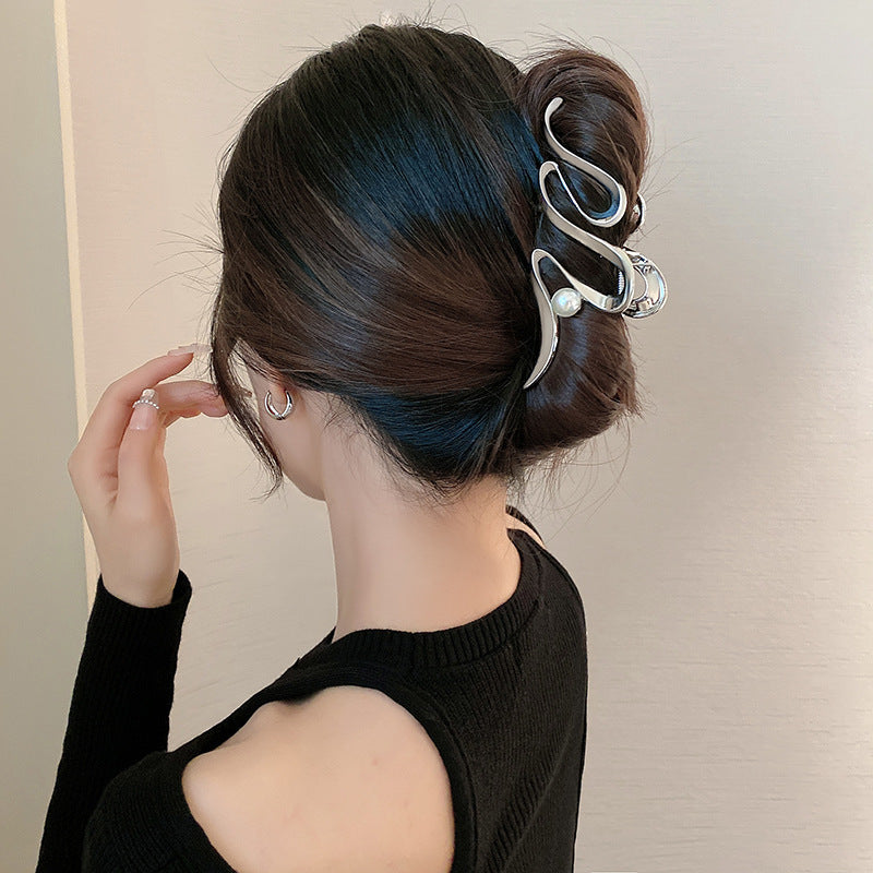 Large metal frosted wave gripper female headgear hairpin for large hair volume classy back head hair shark clip
