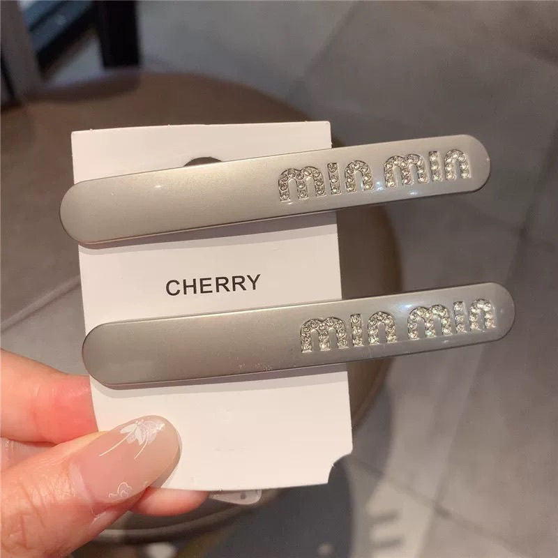 Korean new silver-gray metallic rhinestone letter hair clip - bangs clip, flyaway hair, minimalist chic hair accessory, high-end style