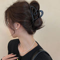 Large matte love gripper female elegant back of head hairpin high-end 2024new arrivalfashion shark clip headwear