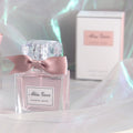 Floral sweetheart perfume for women - long-lasting, light, fresh, and natural scent - perfect as a souvenir or holiday gift